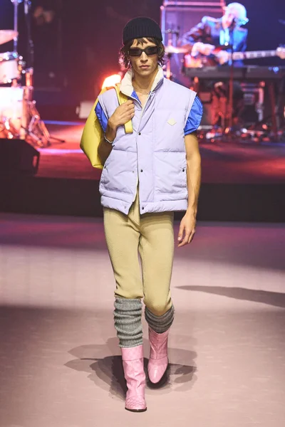Look 35